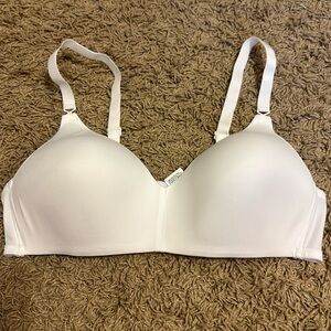 Warner’s 38C wire free bra white